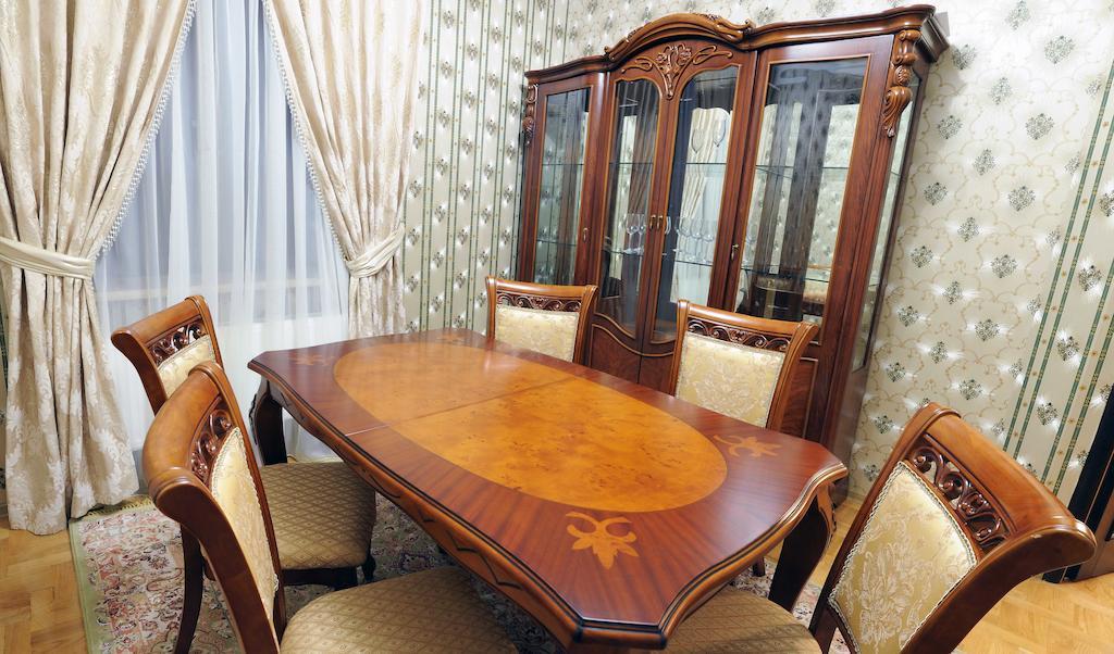 Garden Hall Ternopil Bilik gambar