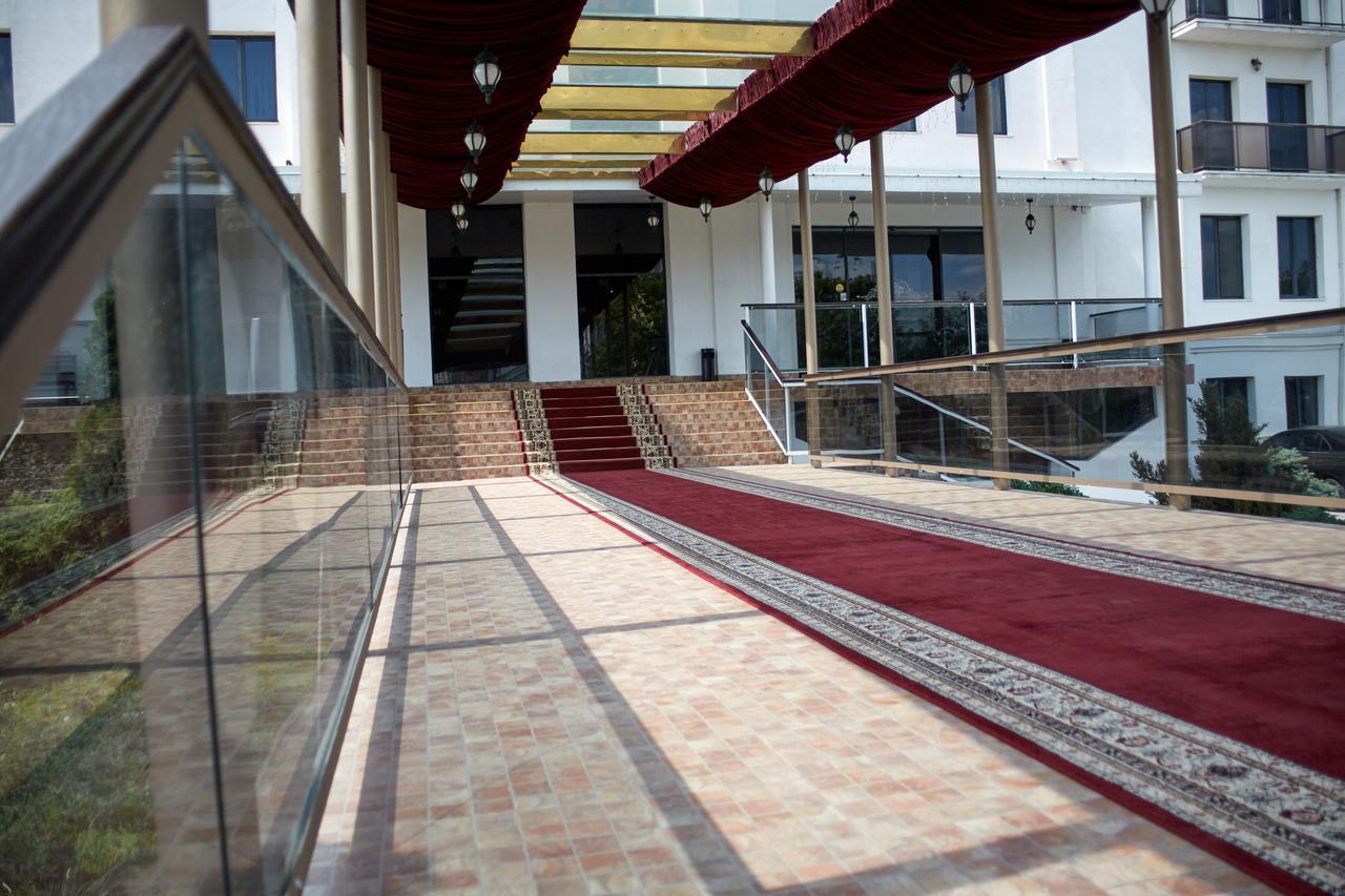 Garden Hall Ternopil Luaran gambar